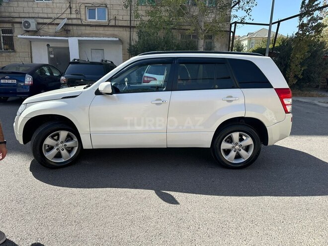 Suzuki Grand Vitara 2011, 300,200 km - 2.4 l - Bakı