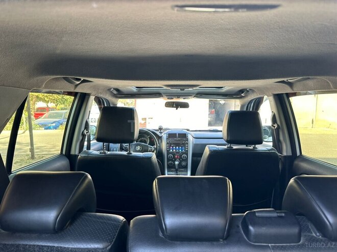 Suzuki Grand Vitara 2011, 300,200 km - 2.4 l - Bakı