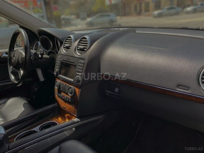 Mercedes GL 450 4MATIC 2009, 266,000 km - 4.7 l - Bakı