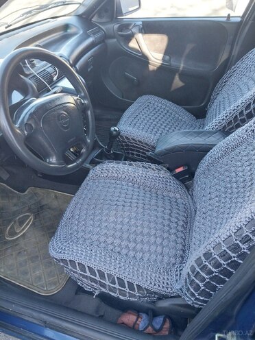 Opel Astra 1994, 585,280 km - 1.6 l - Qax