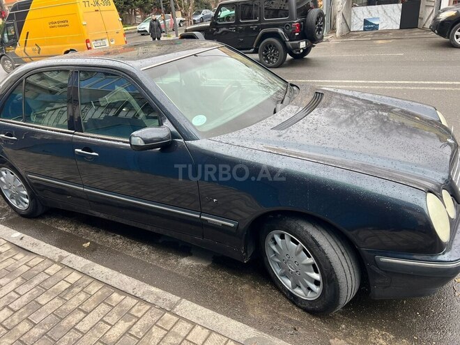 Mercedes E 240 1999, 263,333 km - 2.4 l - Bakı