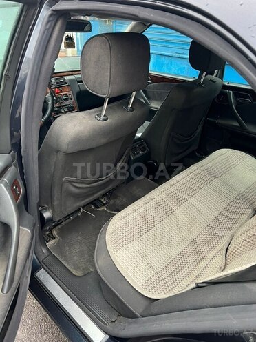 Mercedes E 240 1999, 263,333 km - 2.4 l - Bakı