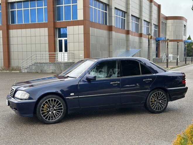 Mercedes C 220 d 1998, 602,563 km - 2.2 l - Saatlı