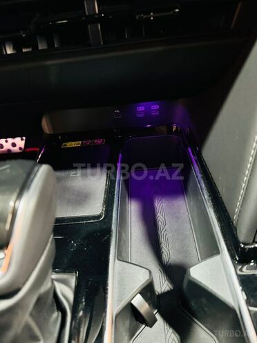 Toyota Camry 2024, 3,599 km - 2.0 л - Bakı