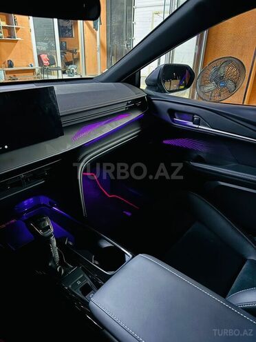 Toyota Camry 2024, 3,599 km - 2.0 л - Bakı