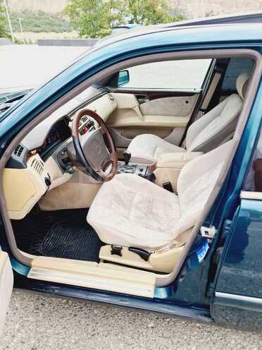 Mercedes E 230 1995, 622,000 km - 2.3 l - Quba