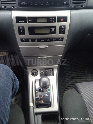 Toyota Corolla 2006, 260,000 km - 1.4 л - Kürdəmir