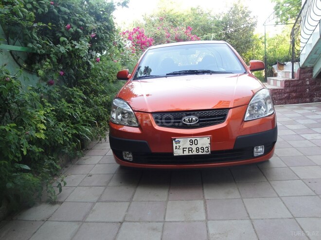 Kia Rio-1