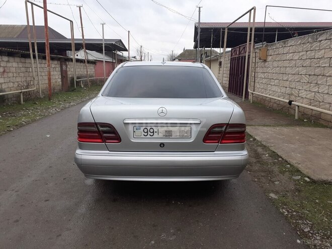Mercedes E 270 2000, 580,000 km - 2.7 l - Biləsuvar
