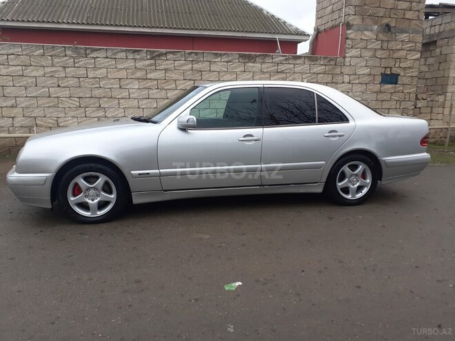 Mercedes E 270 2000, 580,000 km - 2.7 l - Biləsuvar