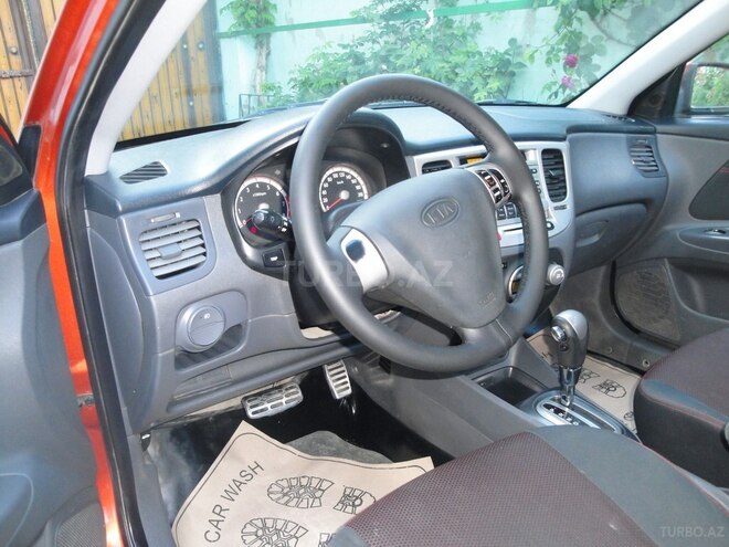 Kia Rio-7