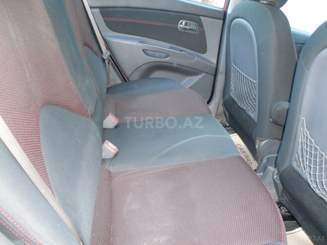 Kia Rio-14