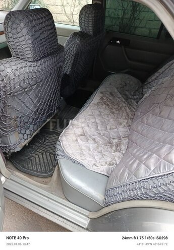 Mercedes C 300 1988, 280,000 km - 3.0 л - Quba