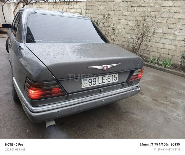 Mercedes C 300 1988, 280,000 km - 3.0 л - Quba