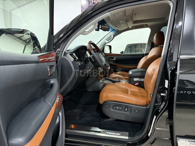 Lexus LX 570-11