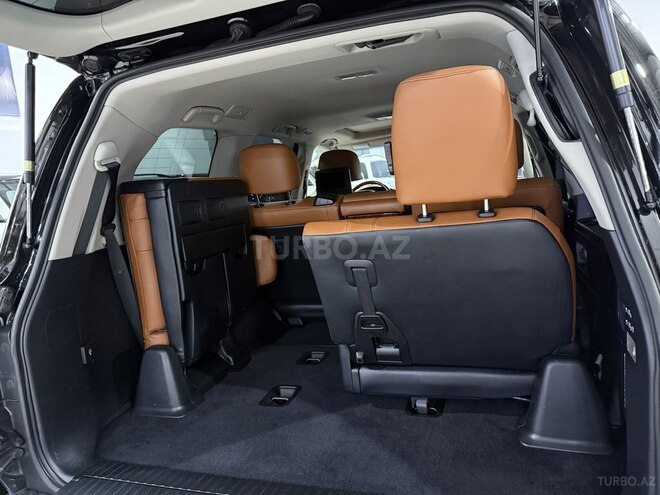 Lexus LX 570-25