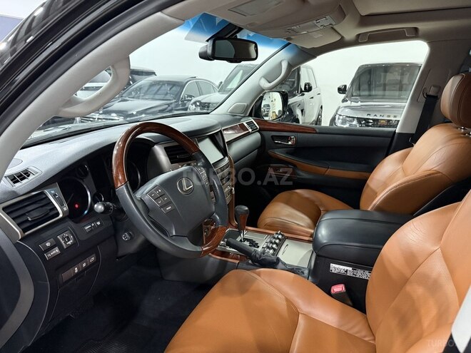 Lexus LX 570-22