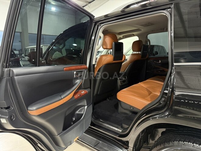 Lexus LX 570-15