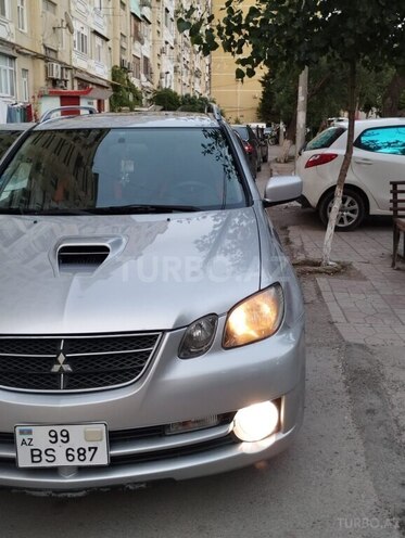 Mitsubishi Airtrek 2003, 297,000 km - 2.0 л - Sumqayıt