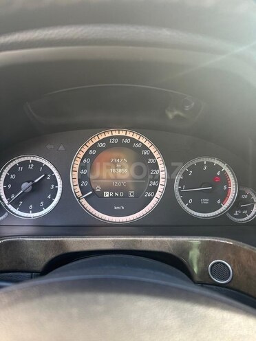 Mercedes E 220 d 2009, 183,859 km - 2.2 л - Bakı