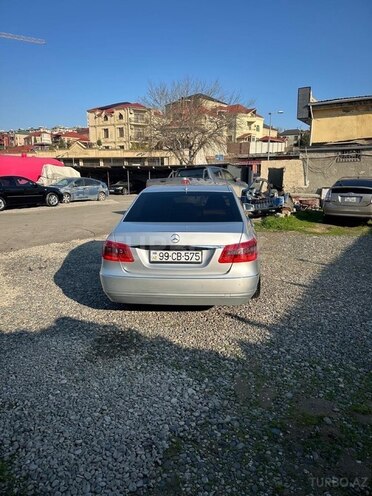 Mercedes E 220 d 2009, 183,859 km - 2.2 л - Bakı