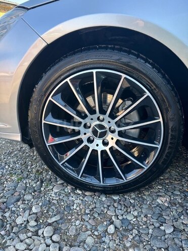 Mercedes E 220 d 2009, 183,859 km - 2.2 л - Bakı