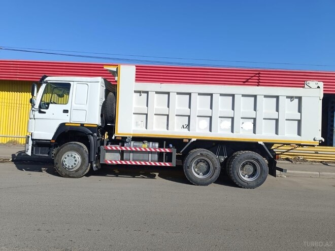 HOWO Sinotruk 2024, 29,900 km - 9.5 л - Gəncə