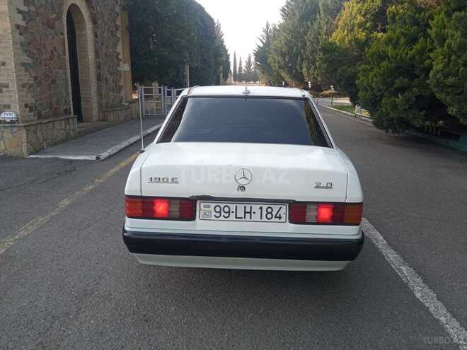 Mercedes 190 1991, 199,600 km - 2.0 л - Qazax
