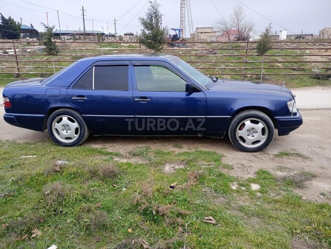 Mercedes E 220 1995, 701,300 km - 2.2 l - Bakı