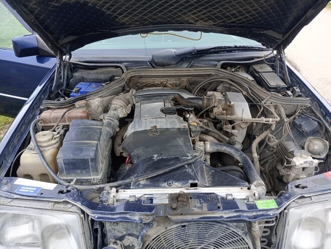 Mercedes E 220 1995, 701,300 km - 2.2 l - Bakı