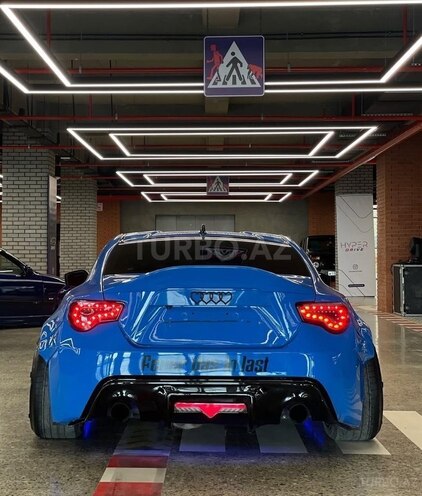 Subaru  2015, 200,200 km - 2.0 l - Bakı