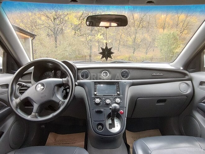 Mitsubishi Airtrek 2002, 360,000 km - 2.0 l - Quba