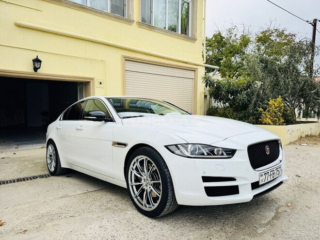 Jaguar XE 2017, 94,000 km - 2.0 л - Bakı