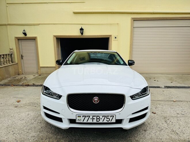 Jaguar XE 2017, 94,000 km - 2.0 л - Bakı