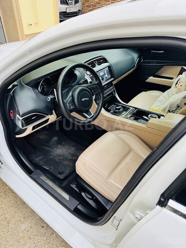 Jaguar XE 2017, 94,000 km - 2.0 л - Bakı