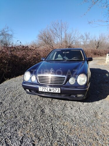 Mercedes E 240 1999, 450,300 km - 2.4 l - Qəbələ