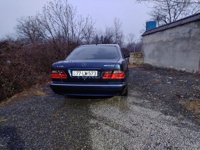 Mercedes E 240 1999, 450,300 km - 2.4 l - Qəbələ