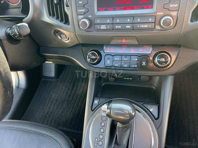 Kia Sportage 2011, 135,232 km - 2.0 l - Bakı