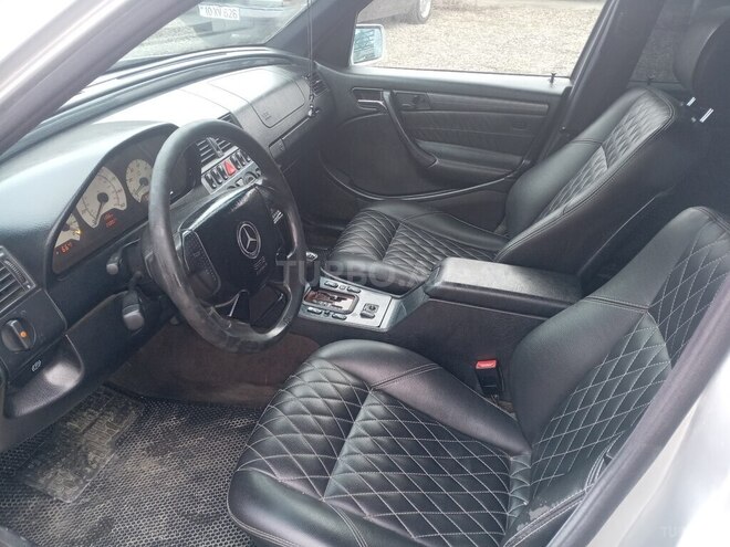 Mercedes C 230 1999, 264,000 km - 2.3 л - Xudat