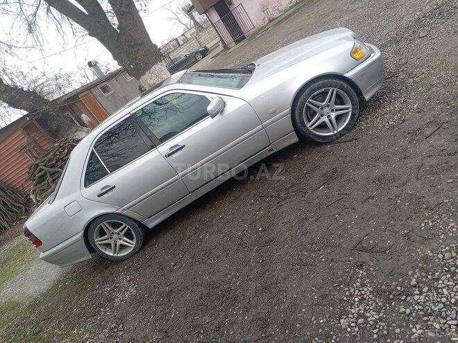 Mercedes C 230 1999, 264,000 km - 2.3 л - Xudat