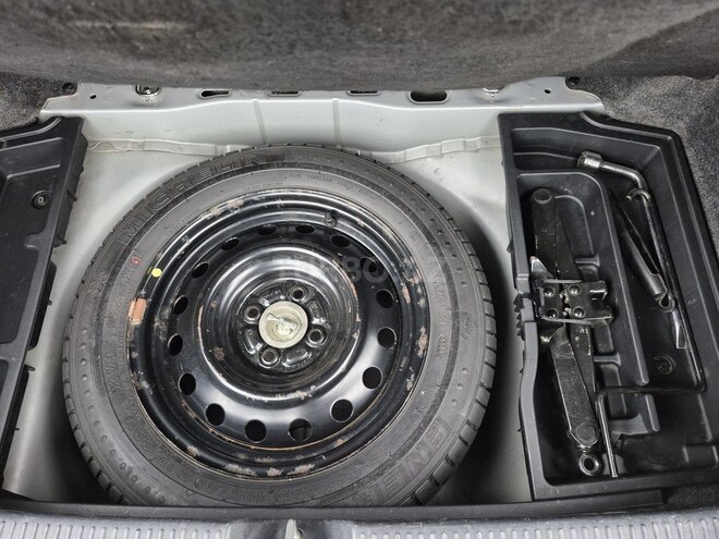 Toyota Corolla 2006, 355,000 km - 1.4 l - Bakı