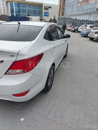 Hyundai Accent 2018, 88,000 km - 1.4 l - Bakı