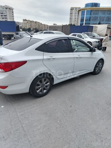 Hyundai Accent 2018, 88,000 km - 1.4 l - Bakı