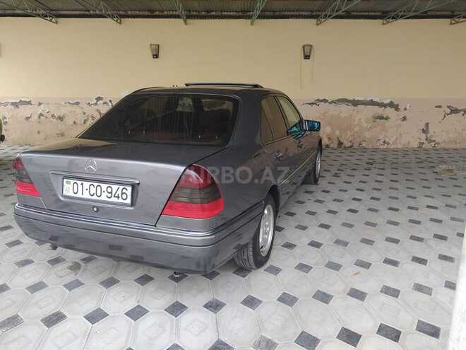 Mercedes C 200 1995, 303,000 km - 2.0 л - Qazax