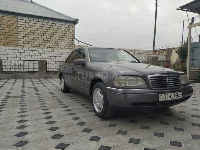 Mercedes C 200 1995, 303,000 km - 2.0 л - Qazax