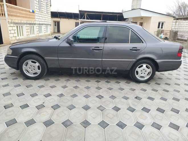 Mercedes C 200 1995, 303,000 km - 2.0 л - Qazax