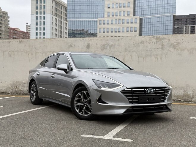 Hyundai Sonata-1