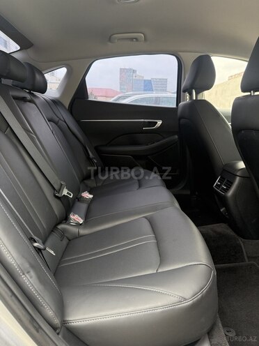 Hyundai Sonata-10