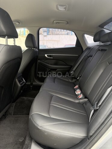 Hyundai Sonata-9