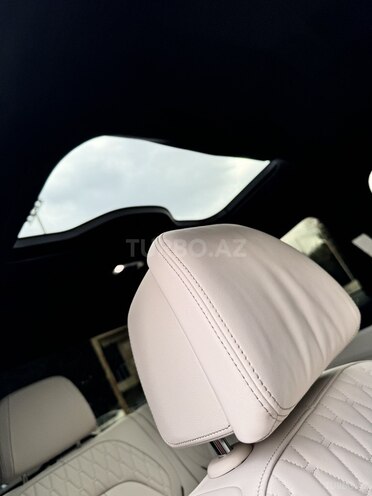 BMW X7-10